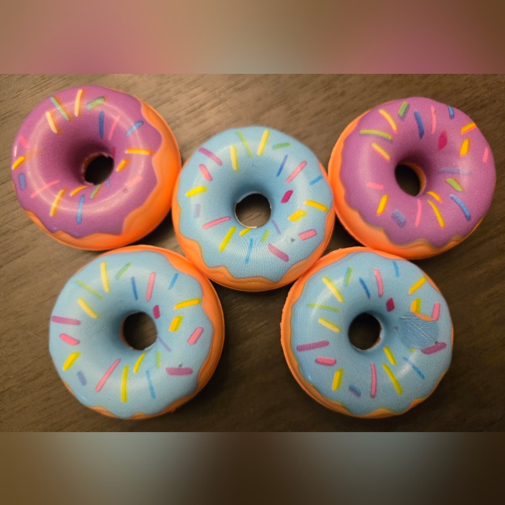 Donut squisheez. Lot of 5. Brand new